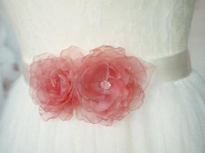 Brautgrtel-Rosalie-Blumen-romantisch-05-2.jpg